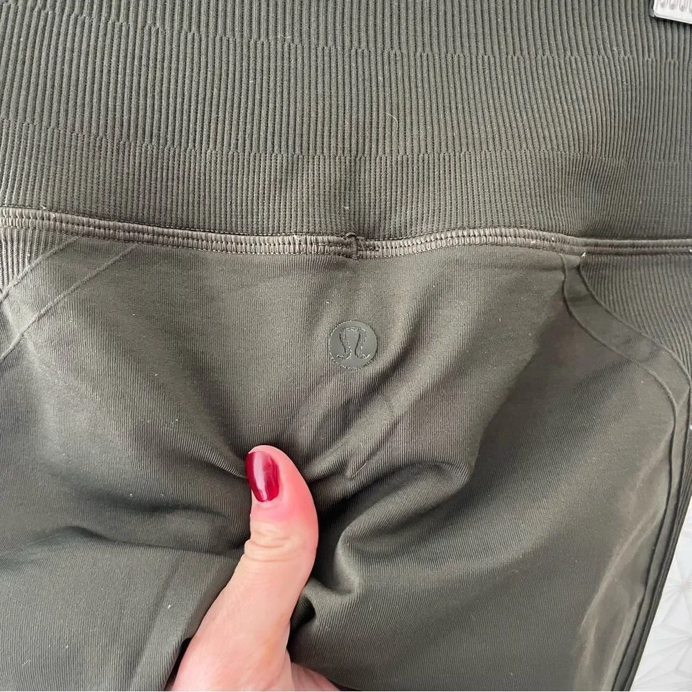 Lululemon Army Green Seamless Legging 24”